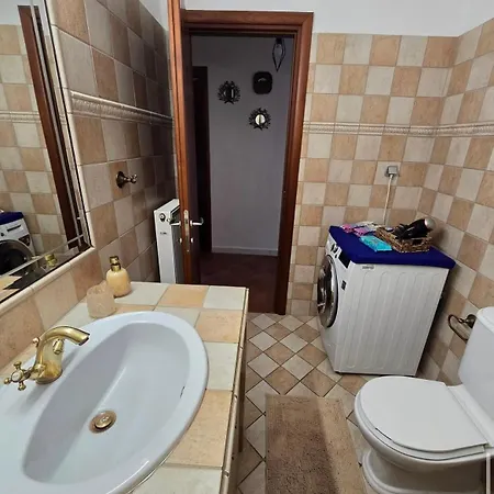Mountain Paradise Apartment Elevtherai