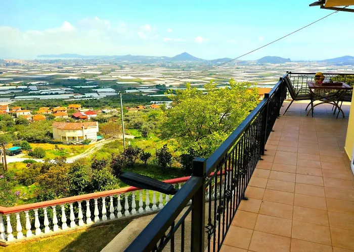 Mountain Paradise Appartement Elevtheraí